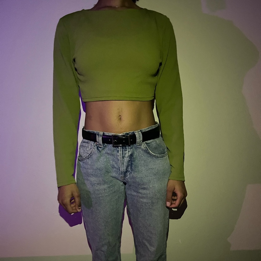 GREEN CROP TOP